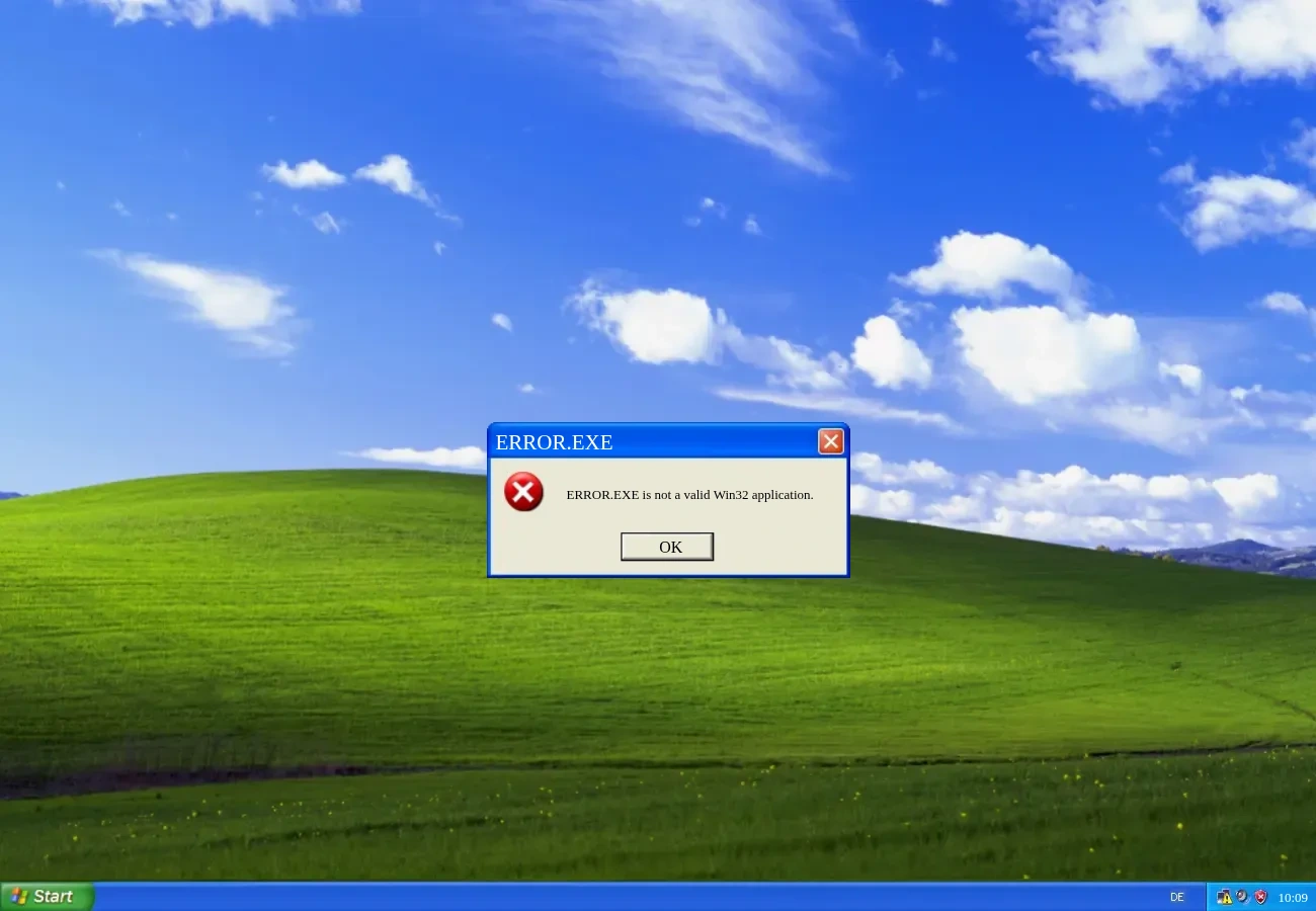 The starting Windows XP-style desktop preset with a blue ERROR.EXE title bar, a red error icon, sample message, and OK button.